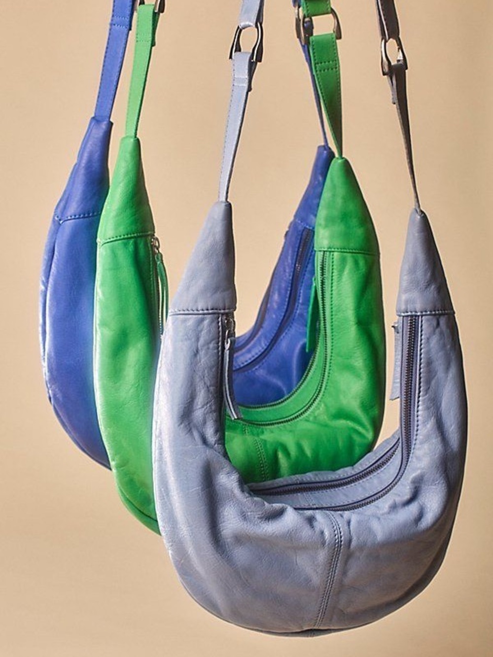 FREE PEOPLE IDLE HANDS SLING BAG